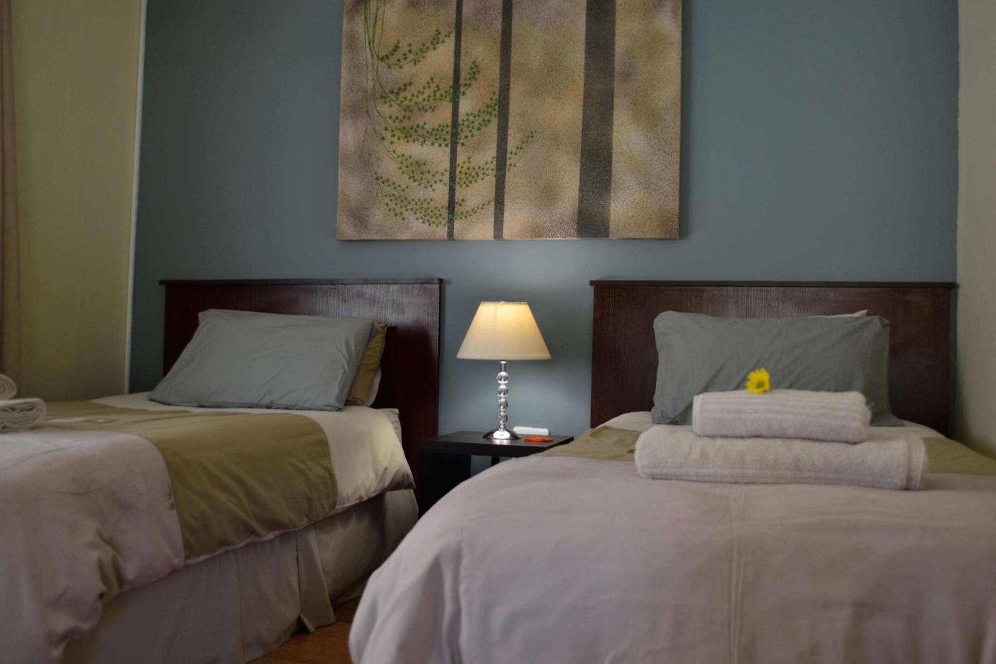 Cycas Guest House Малелейн Екстериор снимка