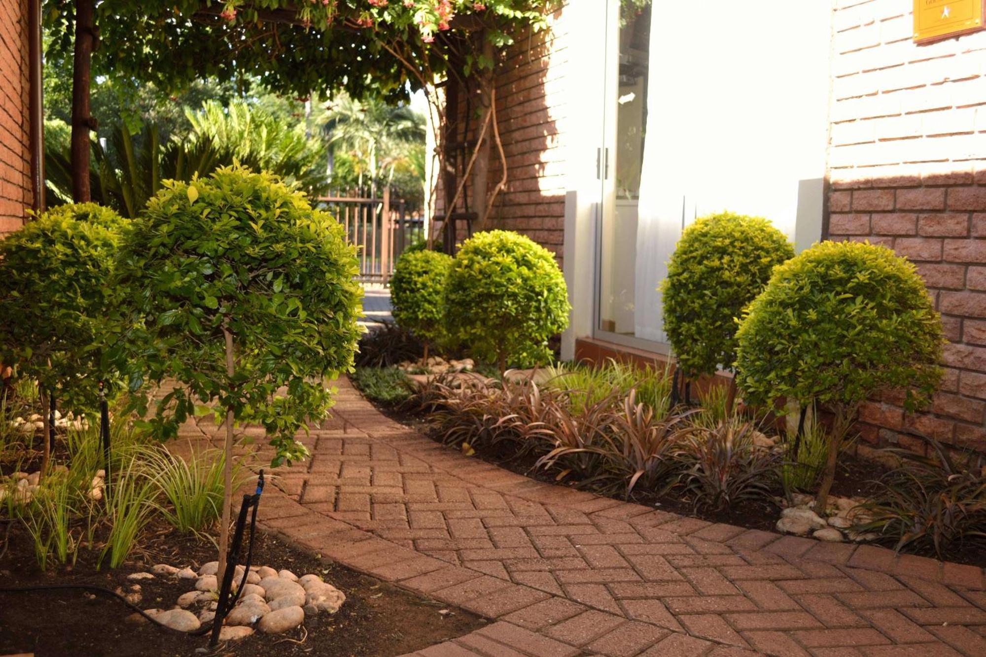Cycas Guest House Малелейн Екстериор снимка