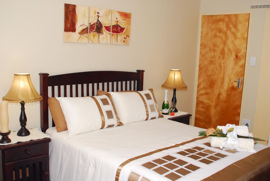 Cycas Guest House Малелейн Екстериор снимка