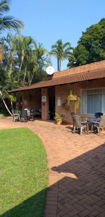 Cycas Guest House Малелейн Екстериор снимка